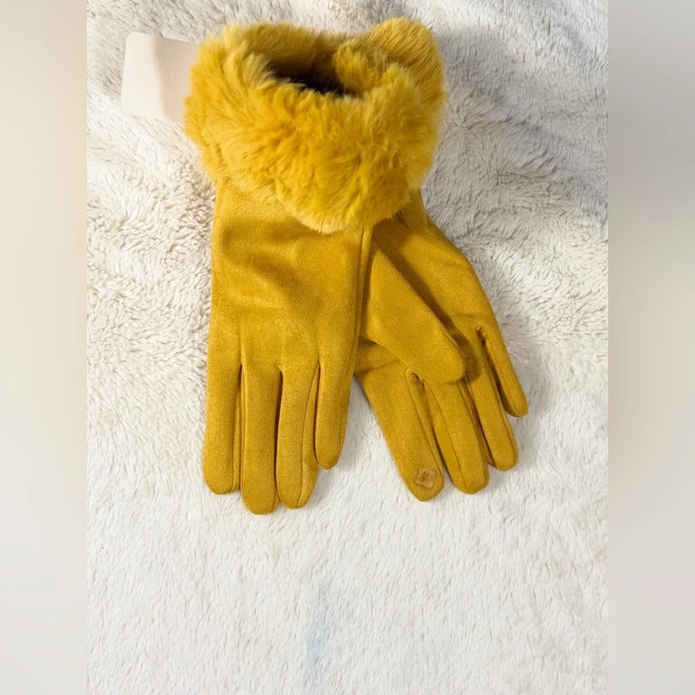 Stylish Mustard Yellow Gloves with Faux Fur Trim - Picture 3 of 11